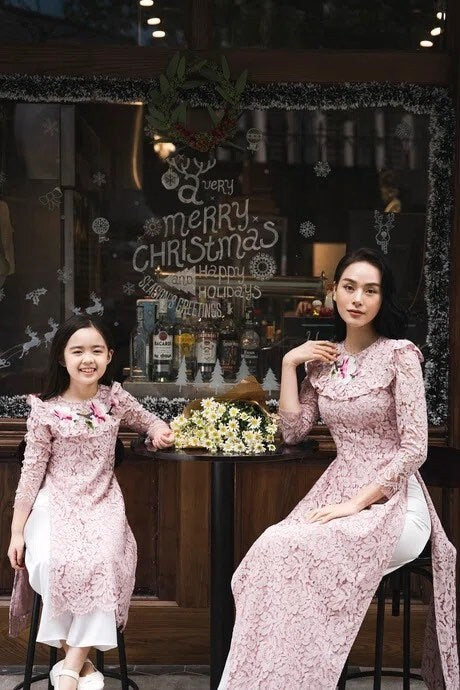 Pre-Made Mother and Daughter Ao Dai , Girl Vietnamese traditional dress , áo dài cách tân bé gai, áo dài me va bé gai, kids qipao cheongsam
