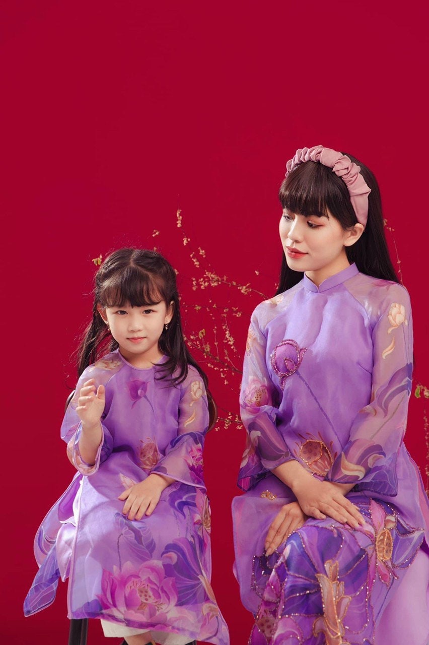 Pre-Made Mother Daughter Ao Dai , Girl Vietnamese ao dai dress , áo dài cách tân bé gai, áo dài me va bé gai, kids qipao cheongsam